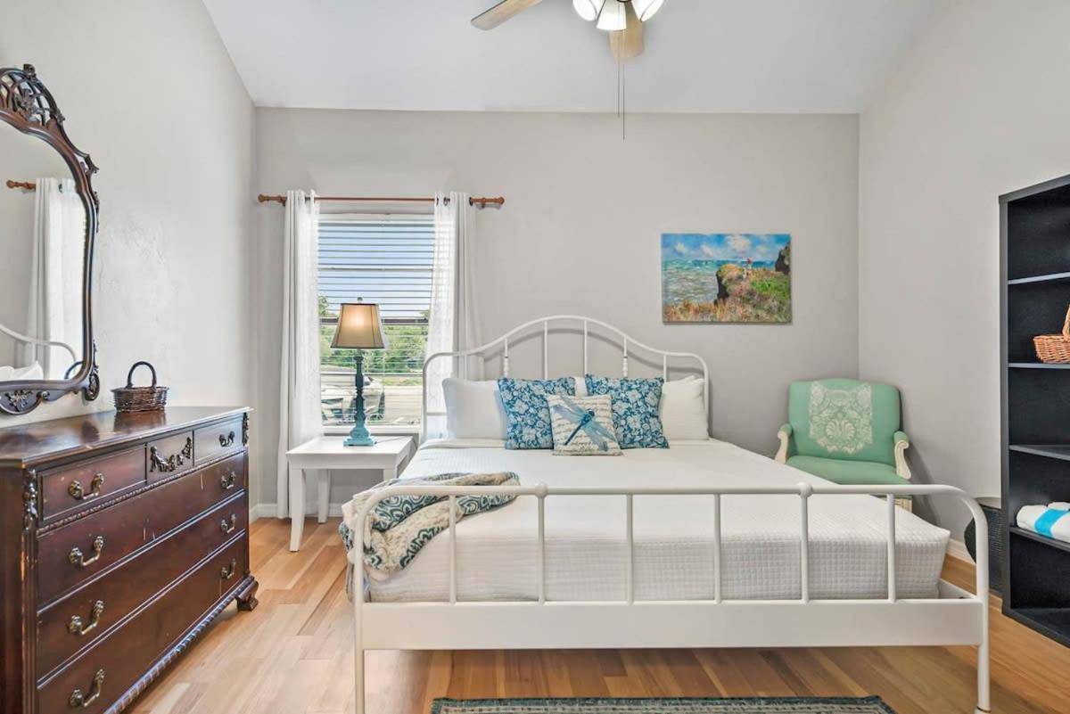 The Salty Saint Townhouse By The Beach St. Augustine Exteriör bild